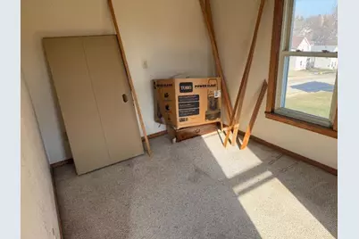 302 Main Street, Highland, WI 53543 - Photo 9