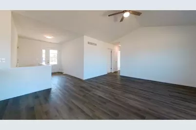 549 Autumn Drive, Walworth, WI 53184 - Photo 5