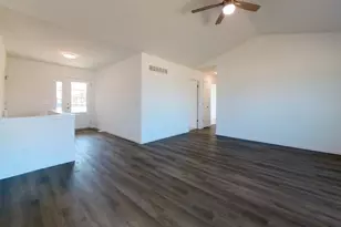 549 Autumn Dr, Walworth, WI 53184 - Photo 5