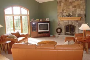 10 Vienna Cir, Madison, WI 53718 - Photo 9