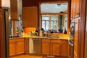 10 Vienna Cir, Madison, WI 53718 - Photo 5