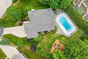 10 Vienna Cir, Madison, WI 53718 - Photo 3