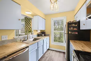 6717 Park Edge Dr, Madison, WI 53719 - Photo 15