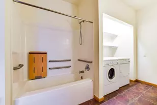 5198 Sassafras Dr, Fitchburg, WI 53711 - Photo 19