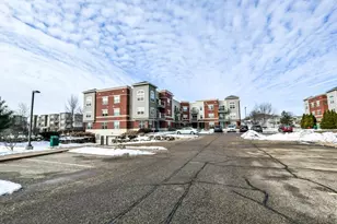 5198 Sassafras Dr, Fitchburg, WI 53711 - Photo 25