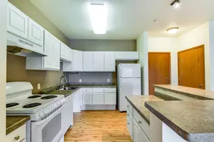 5198 Sassafras Dr, Fitchburg, WI 53711 - Photo 9