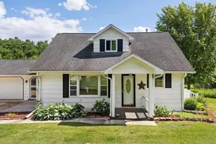 1135 County Rd K, Wisconsin Dells, WI 53965 - Photo 3