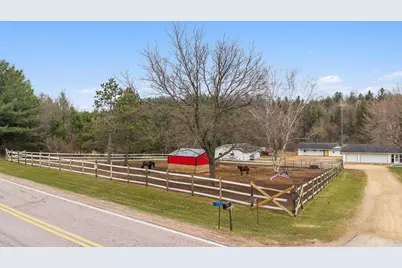 1135 County Road K Road, Dell Prairie, WI 53965 - Photo 9