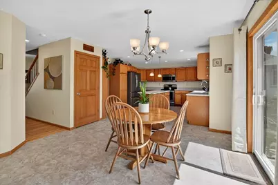 6825 Bluff Point Drive, Madison, WI 53718 - Photo 11