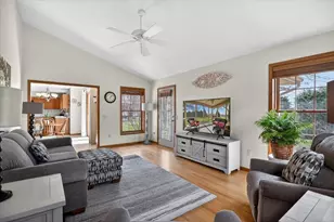 6825 Bluff Point Dr, Madison, WI 53718 - Photo 13