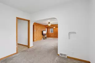 802 W Franklin St, Portage, WI 53901 - Photo 17