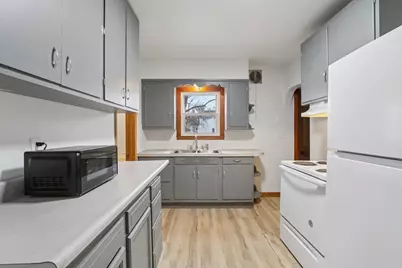 802 W Franklin Street, Portage, WI 53901 - Photo 15