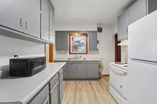 802 W Franklin St, Portage, WI 53901 - Photo 15