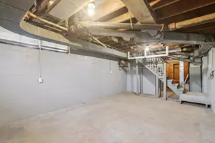 802 W Franklin St, Portage, WI 53901 - Photo 35