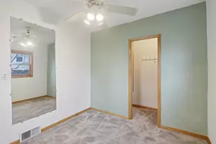 802 W Franklin St, Portage, WI 53901 - Photo 27