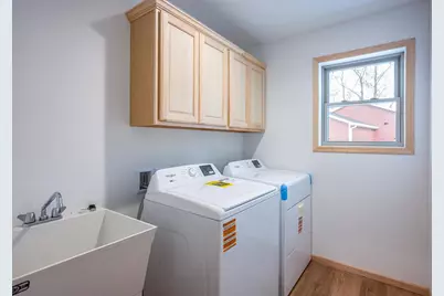 1618 Michigan Avenue, Wisconsin Dells, WI 53965 - Photo 35