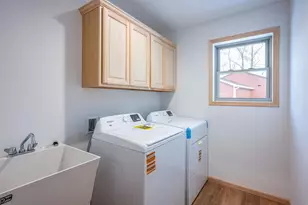 1618 Michigan Ave, Wisconsin Dells, WI 53965 - Photo 35