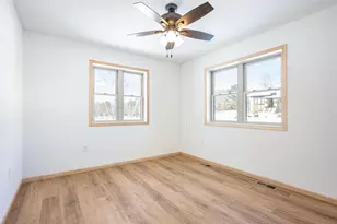 1618 Michigan Ave, Wisconsin Dells, WI 53965 - Photo 19