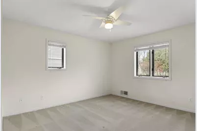 7204 Saukdale Drive, Madison, WI 53717 - Photo 9