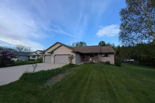 N6475 Rangeline Rd, Sheboygan, WI 53083 - Photo 1