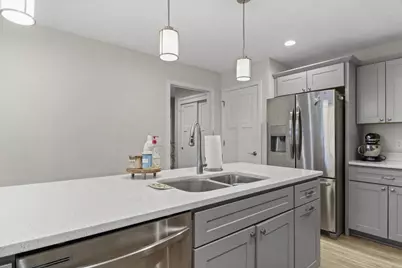 6282 Stone Gate Drive, Madison, WI 53719 - Photo 5