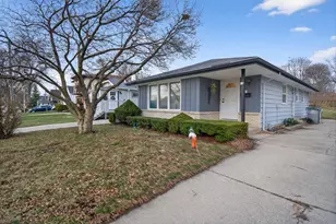 3160 S 95th St, Milwaukee, WI 53227 - Photo 5