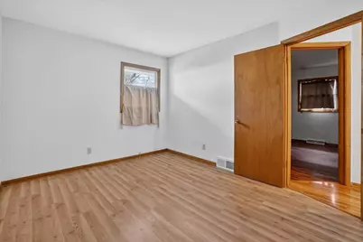 3160 S 95th Street, Milwaukee, WI 53227 - Photo 19