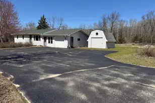 S4331 Draper St, Baraboo, WI 53913 - Photo 3