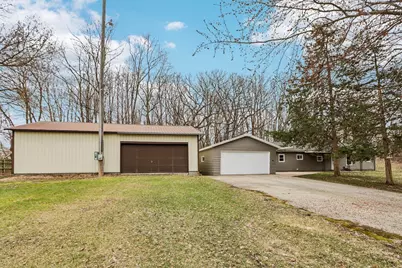 5040 Crestview Road, Marshall, WI 53559 - Photo 3