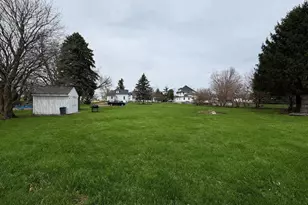 129 W Beloit St, Darien, WI 53114 - Photo 15