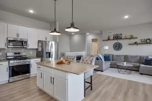 931 Margarets Wy, Belleville, WI 53508 - Photo 13