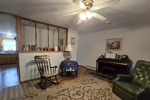 W5860 Advance Rd, Monroe, WI 53566 - Photo 17