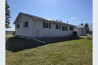 W5860 Advance Road, Monroe, WI 53566 - Photo 9