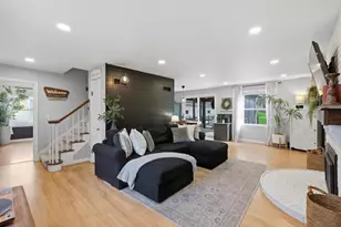 209 Oak St, Sun Prairie, WI 53590 - Photo 5
