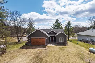 S469 Warbler Ct, La Valle, WI 53941 - Photo 5