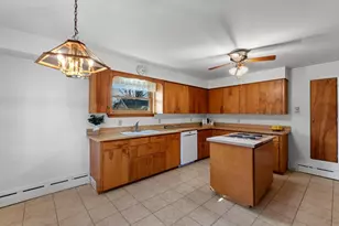 609 Greenfield Ave, Beaver Dam, WI 53916 - Photo 9