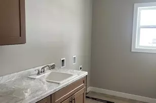 190 Deer Run Dr, Fall River, WI 53932 - Photo 29