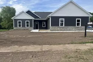 190 Deer Run Dr, Fall River, WI 53932 - Photo 1