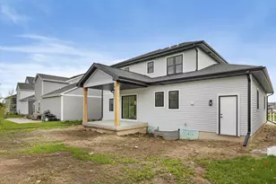 3240 Prospect Dr, Sun Prairie, WI 53590 - Photo 7
