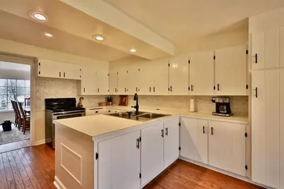 1651 E Ridge Road, Beloit, WI 53511 - Photo 11