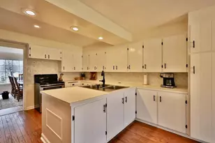 1651 E Ridge Rd, Beloit, WI 53511 - Photo 11