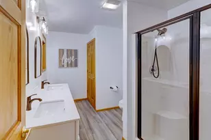 842 E Hiawatha Dr, Wisconsin Dells, WI 53965 - Photo 25