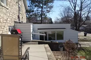 626 W Pleasant St, Portage, WI 53901 - Photo 11