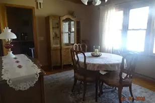 626 W Pleasant St, Portage, WI 53901 - Photo 37