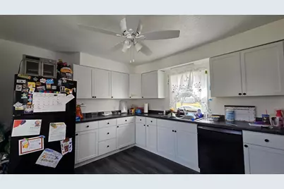 401 E Montgomery Street, Sparta, WI 54656 - Photo 9