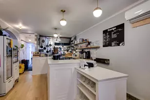 11 N Allen St, Madison, WI 53726 - Photo 9