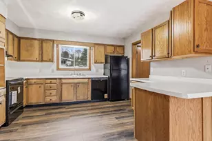1155 Sunset Dr, Platteville,  53818 - Photo 11