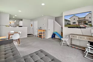 218 S Musket Ridge Dr, Sun Prairie, WI 53590 - Photo 7