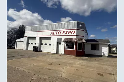 305 W Clifton Street, Tomah, WI 54660 - Photo 1