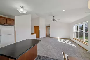 609 Willow Brook Trail, Sun Prairie, WI 53590 - Photo 17